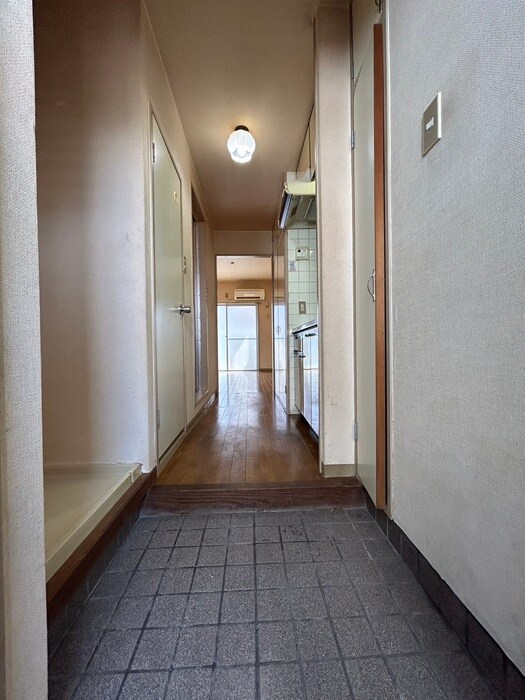 物件内観写真22　(玄関)