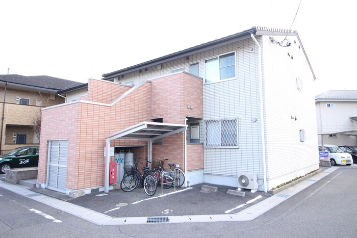 物件外観写真3　(外観写真)