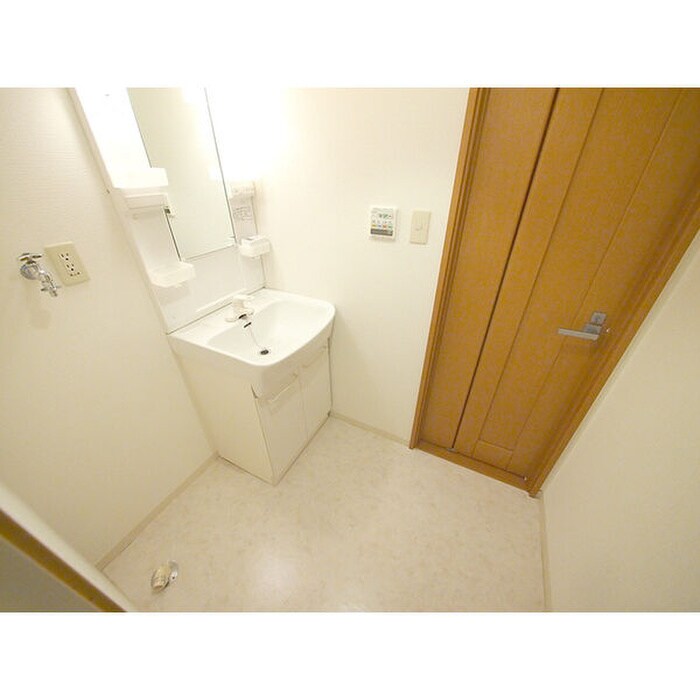 物件内観写真12　(洗面)