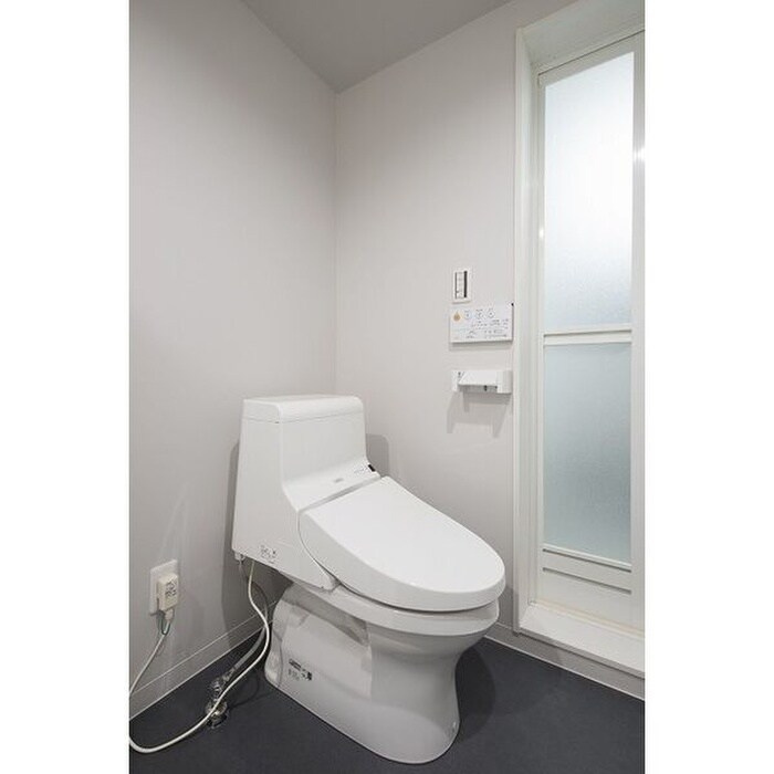 物件内観写真9　(トイレ)