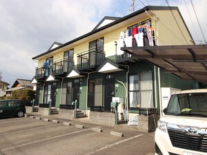 ファミールドルチェA外観写真