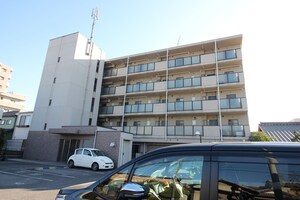 メゾンベ－ル外観写真