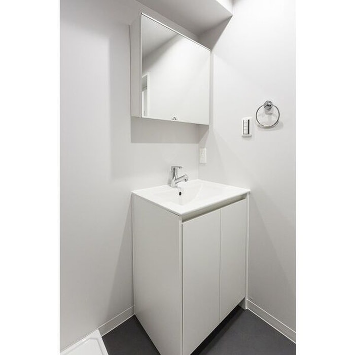 物件内観写真11　(洗面)