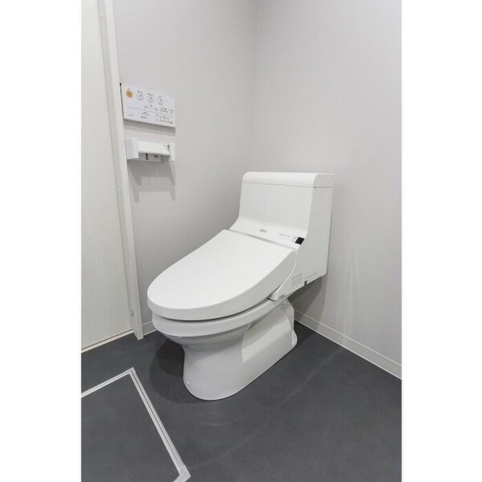 物件内観写真12　(トイレ)