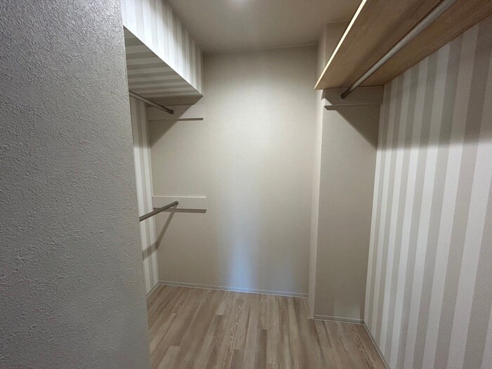 物件内観写真10　(収納)