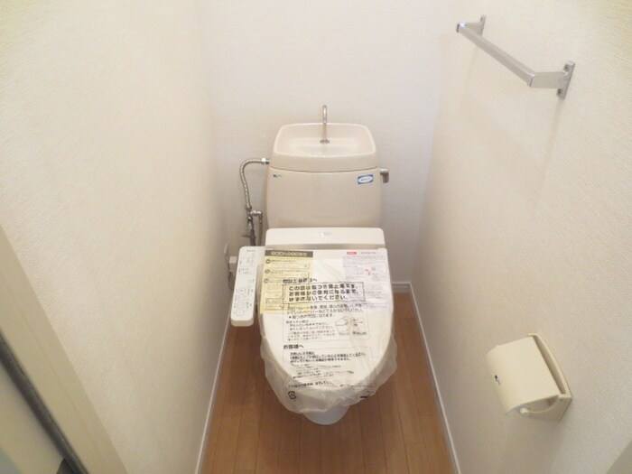 物件内観写真14　(トイレ)