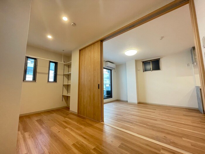 物件内観写真6　(居室)