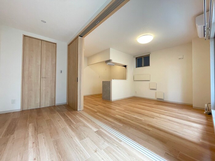 物件内観写真7　(居室)