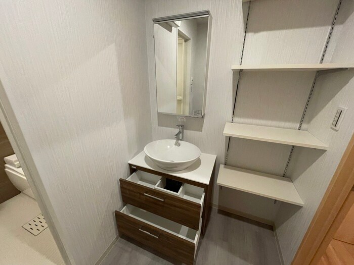 物件内観写真13　(洗面)