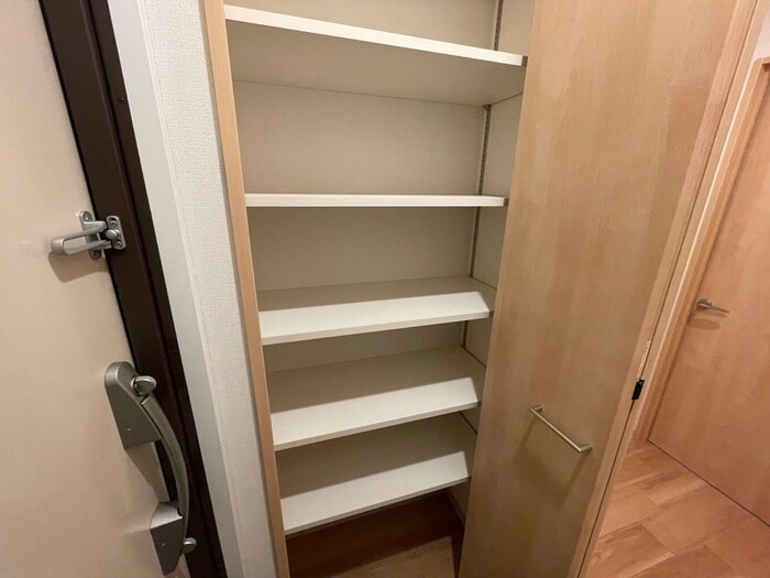 物件内観写真17　(靴箱)