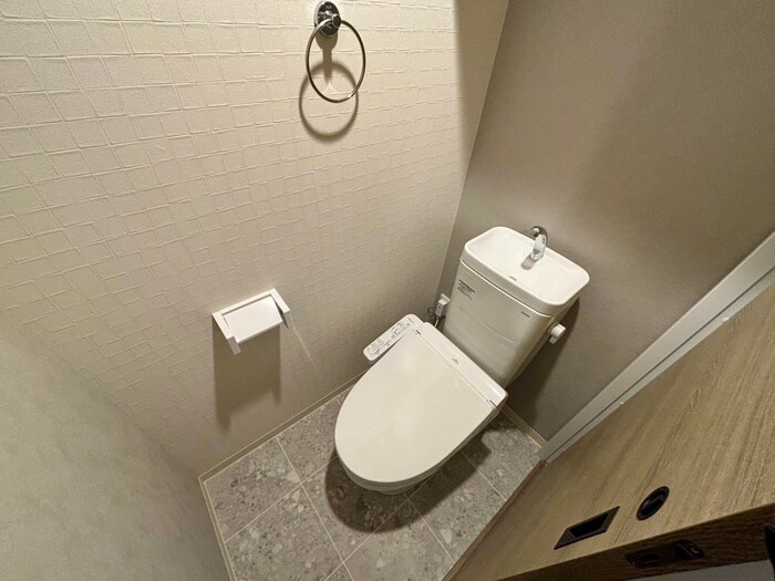 物件内観写真11　(トイレ)
