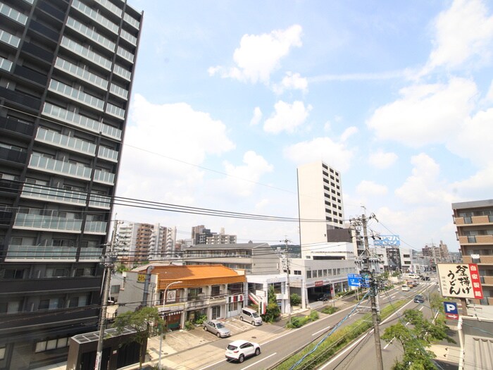 物件内観写真20　(室内からの展望)