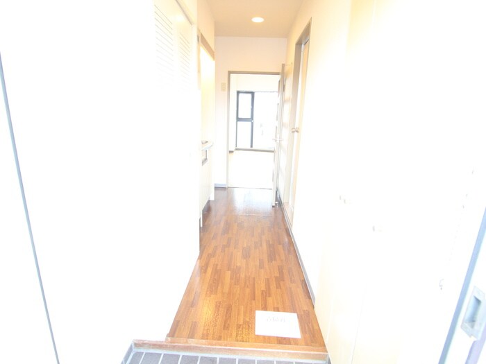 物件内観写真22　(玄関)