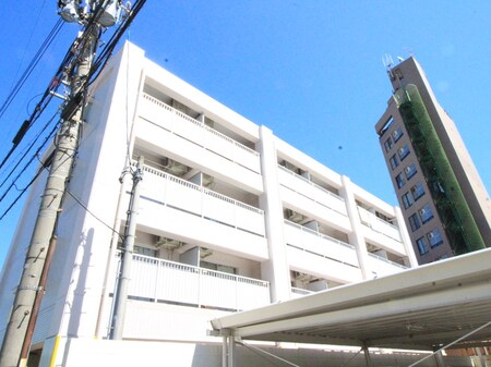 ロイヤル植田外観写真