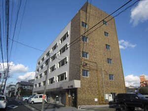 つよみせいビル外観写真