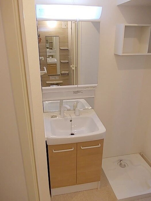 物件内観写真6　(洗面)