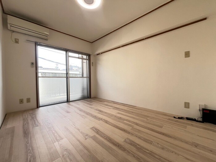 物件内観写真7　(居室)