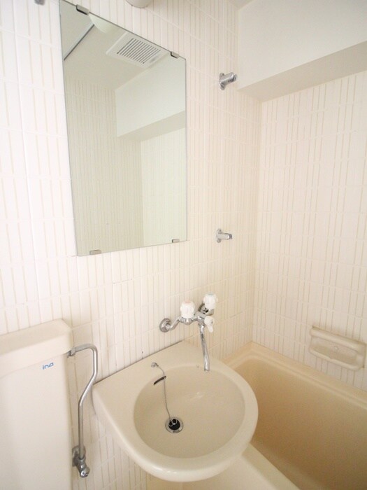 物件内観写真12　(洗面)