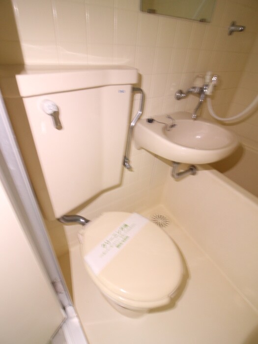 物件内観写真14　(トイレ)