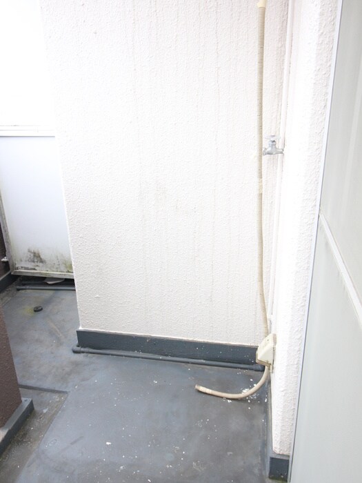 物件内観写真15　(洗濯機置場)