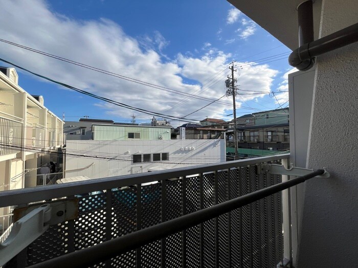 物件内観写真15　(室内からの展望)