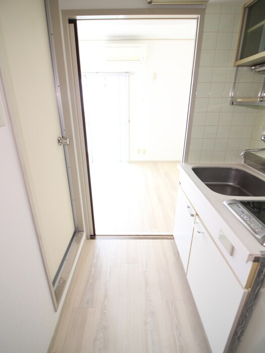 物件内観写真18　(廊下)