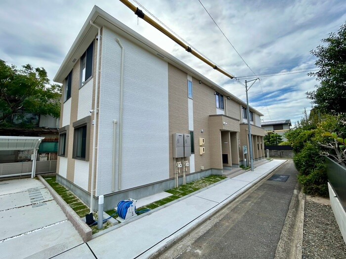 物件外観写真2　(外観写真)