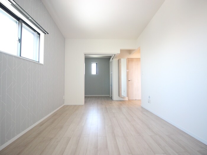 物件内観写真8　(居室)