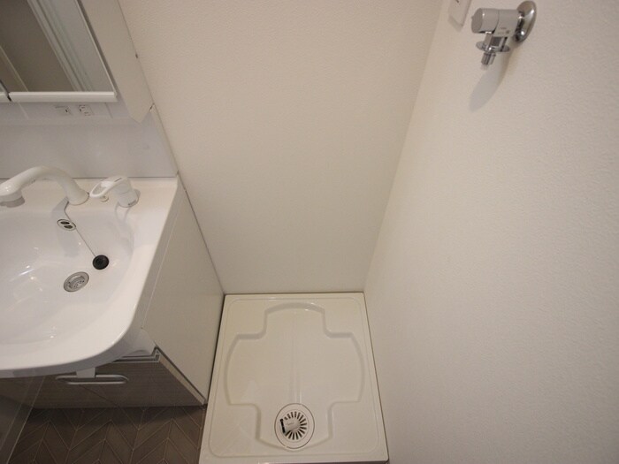 物件内観写真15　(洗濯機置場)