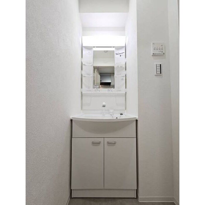 物件内観写真12　(洗面)