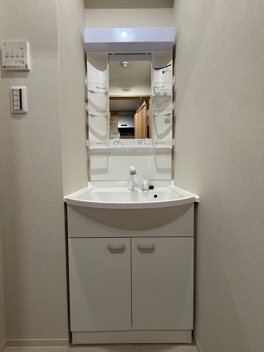 物件内観写真10　(洗面)