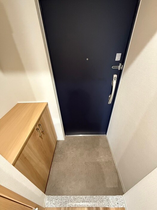 物件内観写真16　(玄関)