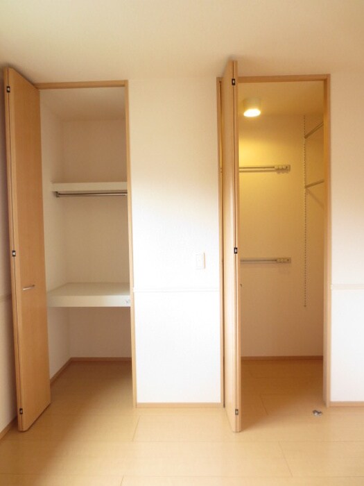 物件内観写真14　(収納)