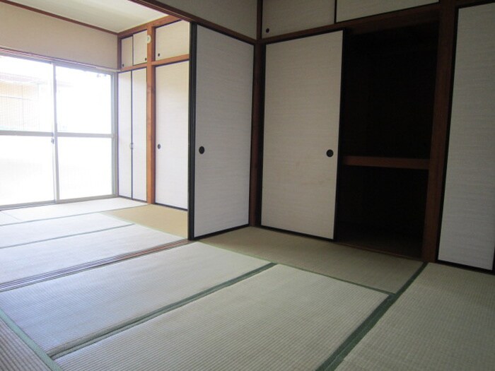 物件内観写真7　(居室)