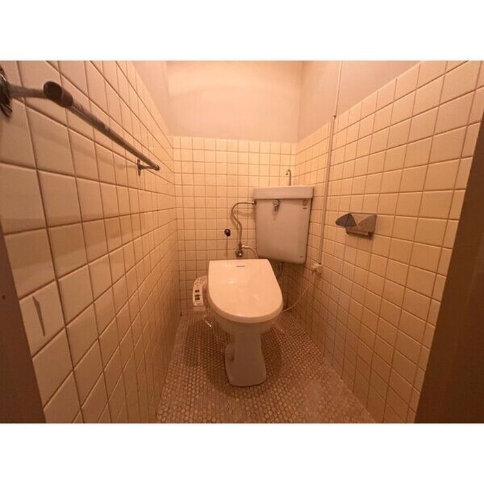 物件内観写真13　(トイレ)