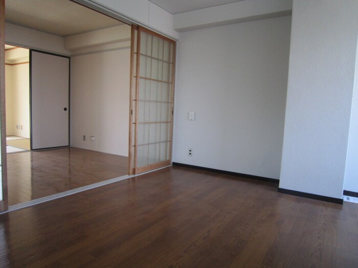 物件内観写真19　(居室)