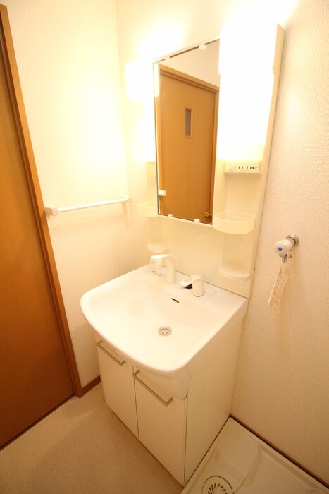 物件内観写真11　(洗面)