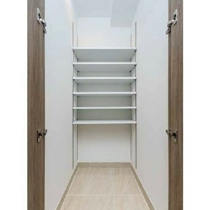 物件内観写真12　(収納)