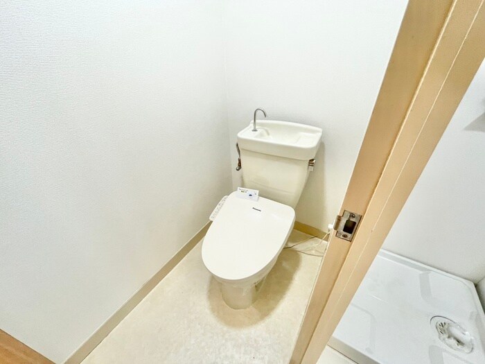 物件内観写真9　(トイレ)