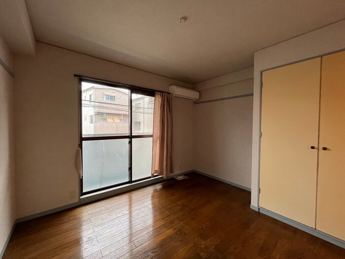 物件内観写真6　(居室)