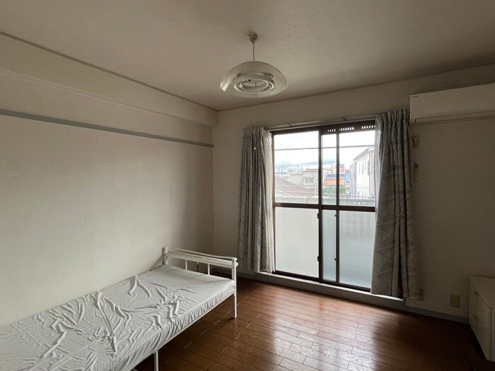 物件内観写真6　(居室)