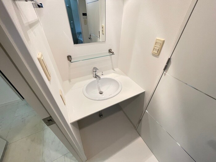 物件内観写真15　(洗面)