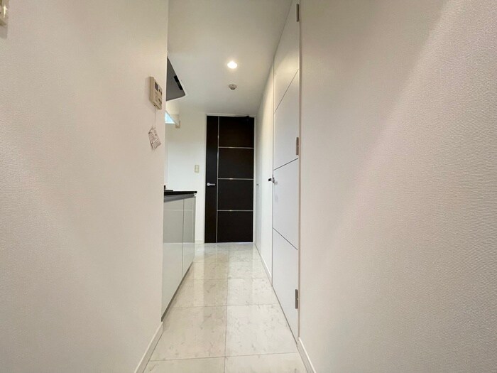 物件内観写真18　(廊下)