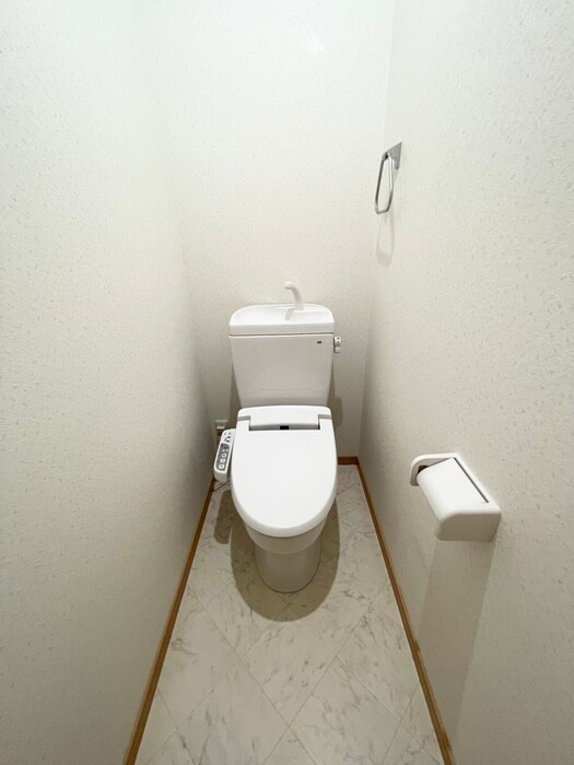 物件内観写真9　(トイレ)