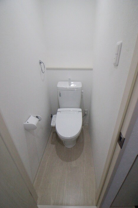 物件内観写真14　(トイレ)