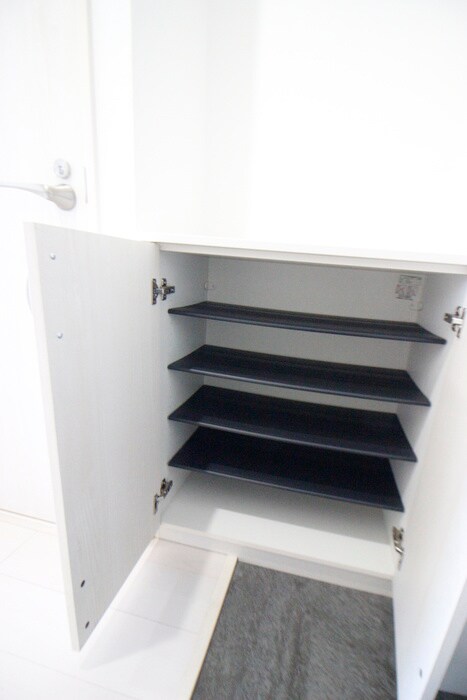 物件内観写真18　(靴箱)