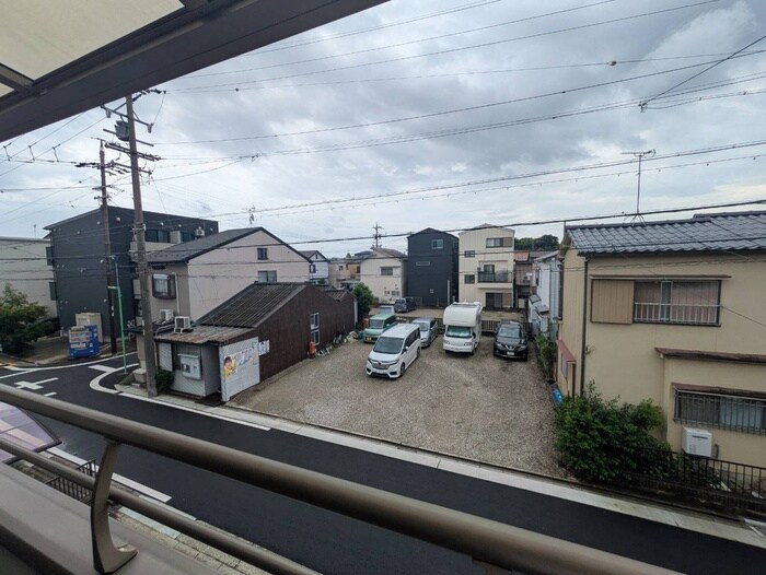 物件内観写真15　(室内からの展望)