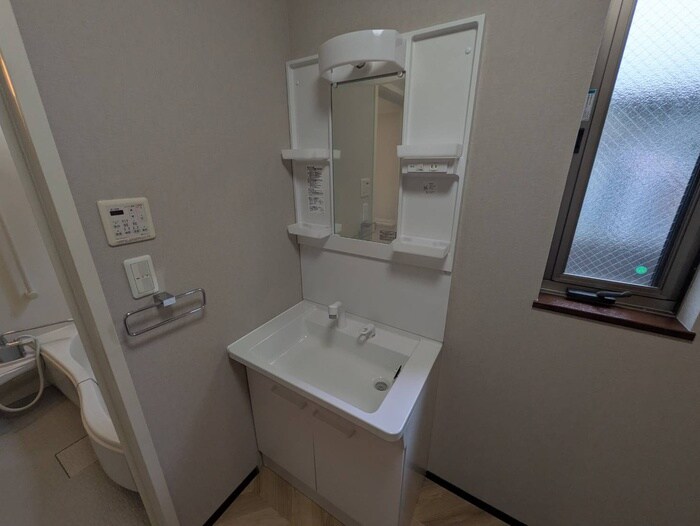 物件内観写真22　(洗面)