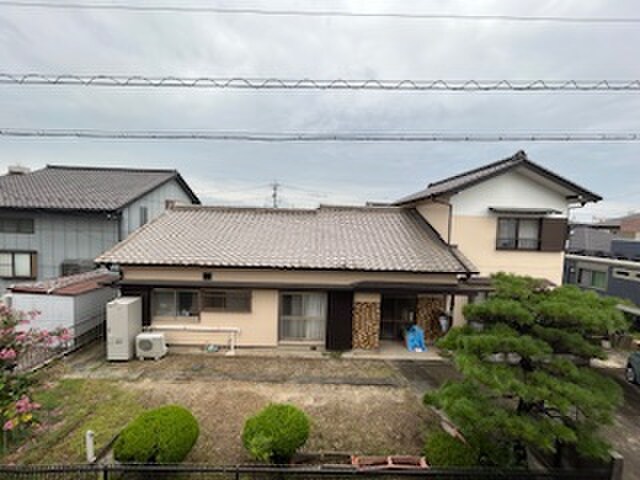 物件内観写真18　(室内からの展望)