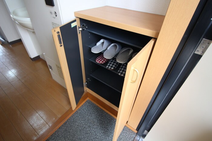 物件内観写真10　(靴箱)